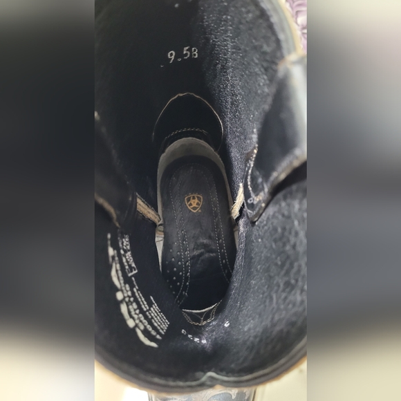 Ariat Women's Cowboy Boots - Picture 11 of 14